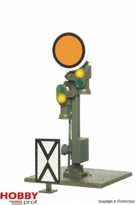 Semaphore distant signal, movable disk