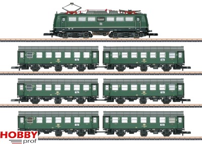 "Holidays Passenger Train" Set with a Class 140