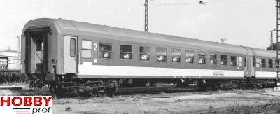 Personenwagen IC-Beschriftung 2. Klasse MAV V
