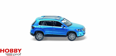 VW Tiguan with glassroof - catalinablue-met.