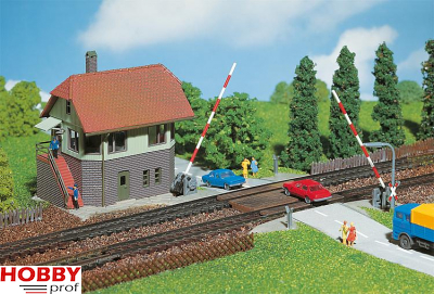 Level crossing with signal tower