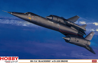 SR-71A Blackbird w/D-21B Drone